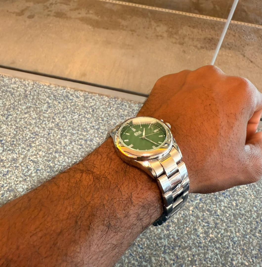 Green watch ocean drift