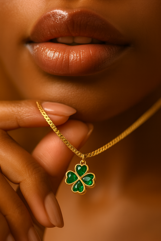 Collier Trèfle Émeraude Porte-Bonheur